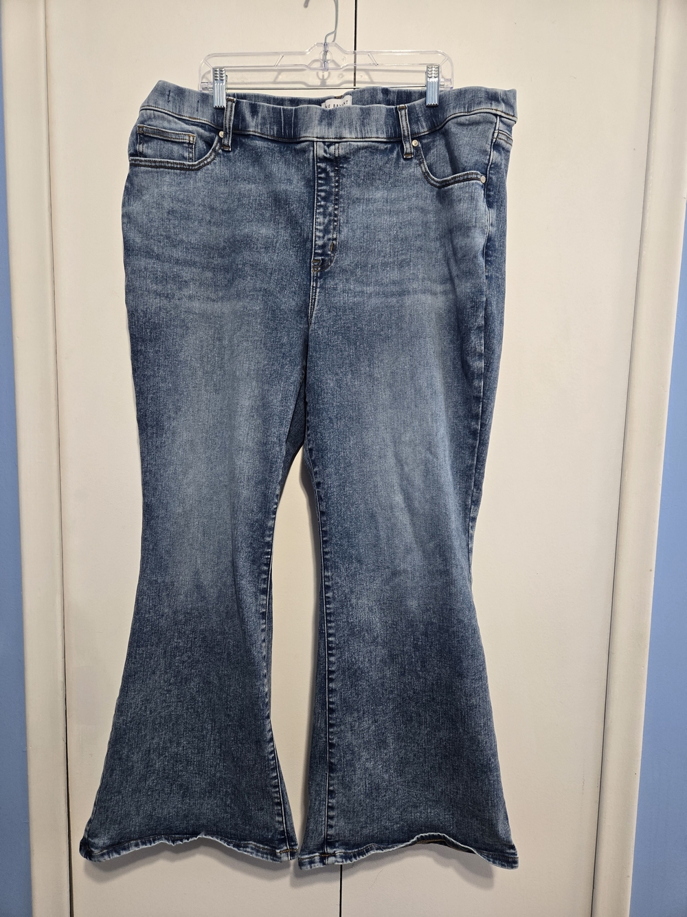 Lane Bryant High-Rise Tighter‎ Tummy Pull-On Flare Jeans 24